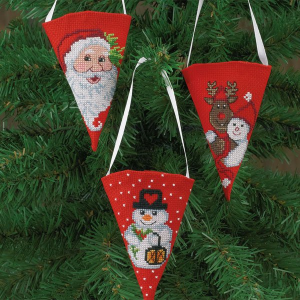 Rde krmmerhuse med julebroderi