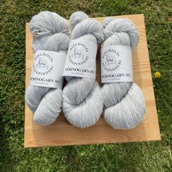 Merino 10/2 garn fra Hjelholt