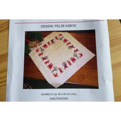 Skjtenisser - juledug med broderi