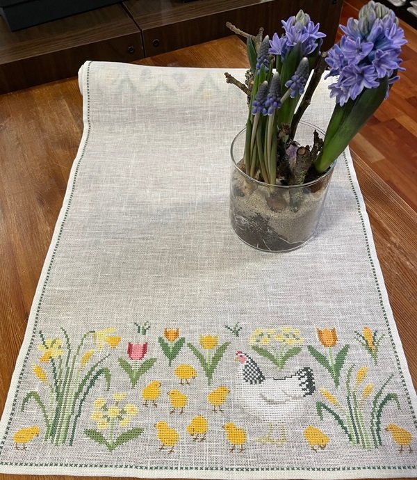 Psketid - pskelber med broderi