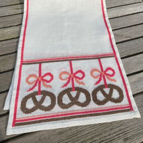 Kringler - julelber med broderi