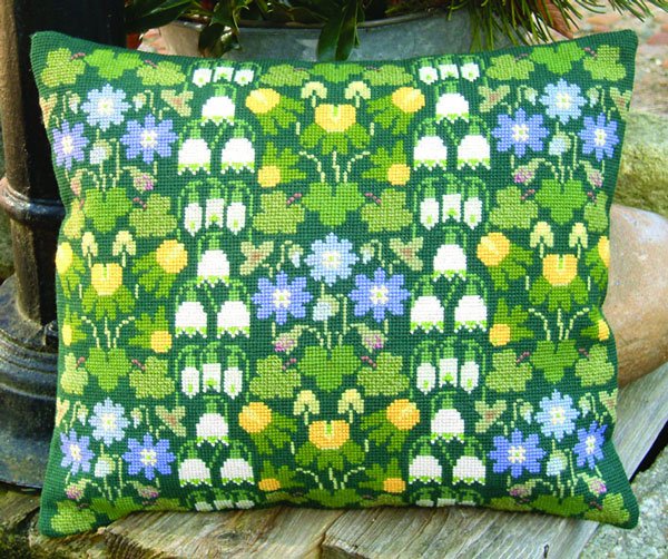 Forrsblomster - pude med broderi