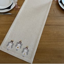 billede juleløber med broderede engle fra Pomp Stitch
