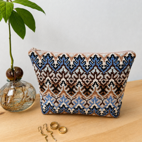 Broderikit til clutch i bl� farver