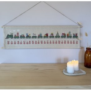 Broderikit til julekalender med julegavetog