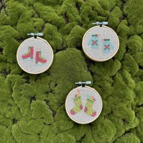Colorful juleoph�ng med broderi