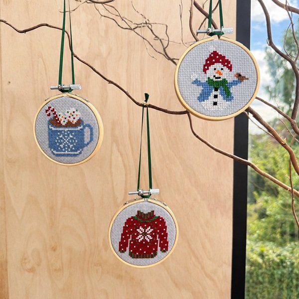 Cozy juleoph�ng med broderi