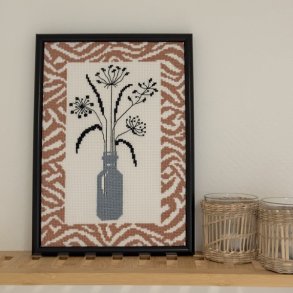 Stripes and flowers - oph�ng med broderi