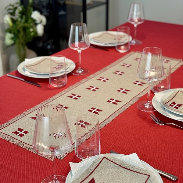 Kun flag - l�ber med broderi