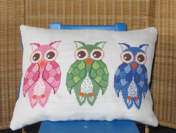 Ugler - pude med broderi