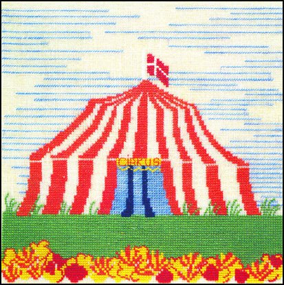 Marts - ophæng med broderi