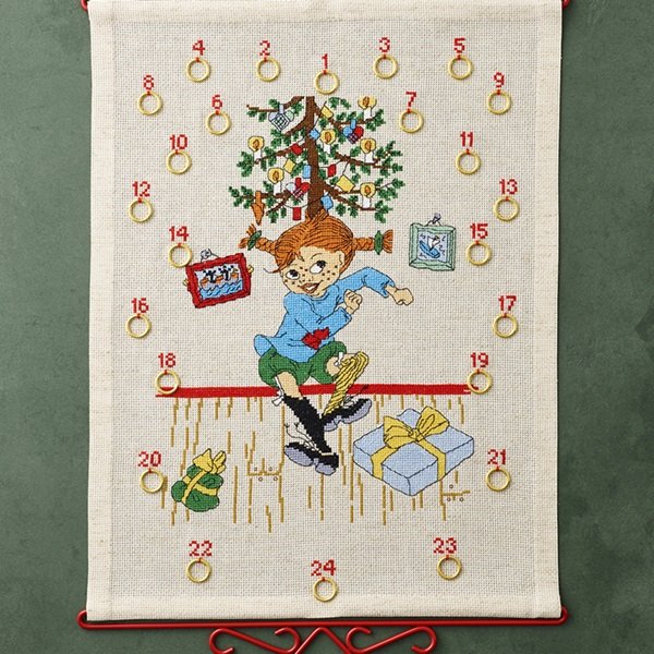 Pippi under juletræet - julekalender med broderi