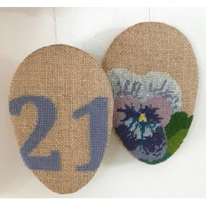 Pskeg 1 - pskepynt med broderi