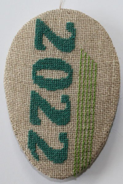 Pskeg 2 - pskepynt med broderi