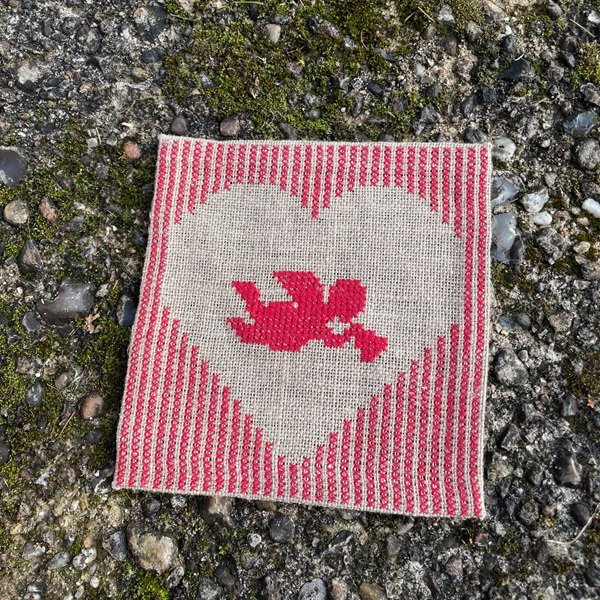 Engle -mellemlgsservietter med broderi