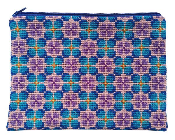 Petit blue flowers - clutch taske med broderi