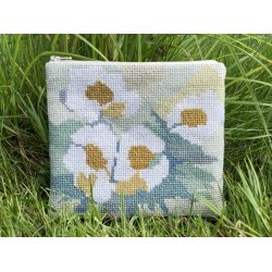 Broderikit til pung med hvide blomster