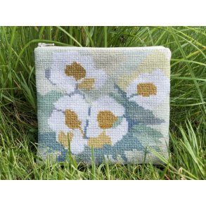 Broderikit til pung med hvide blomster