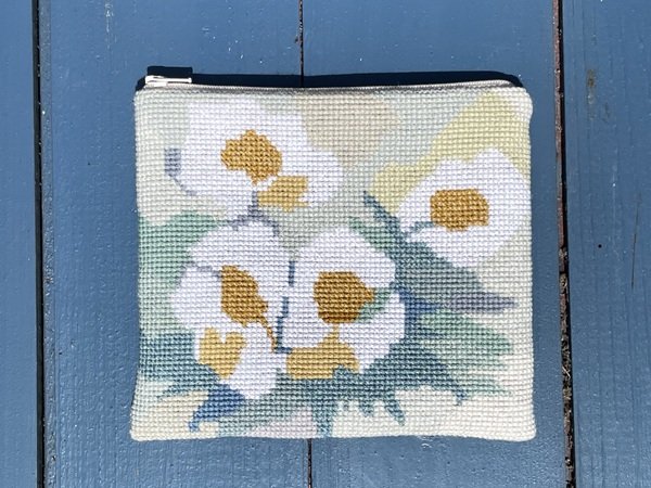 H�stanemoner - pung med blomsterbroderi