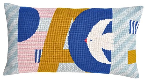 Peace pillow - stramajpude med broderi