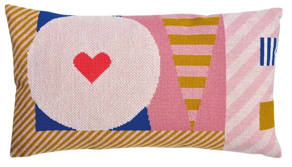 Love pillow - pude med broderi