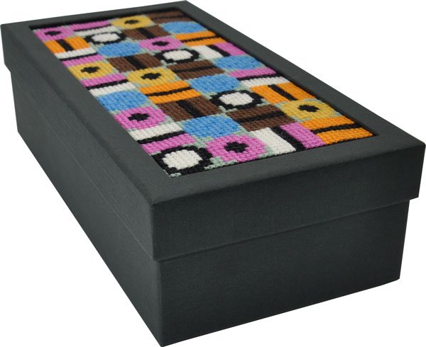 Lakridskonfektske - ske med stramajbroderi