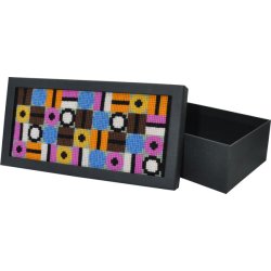 Lakridskonfektske - ske med stramajbroderi