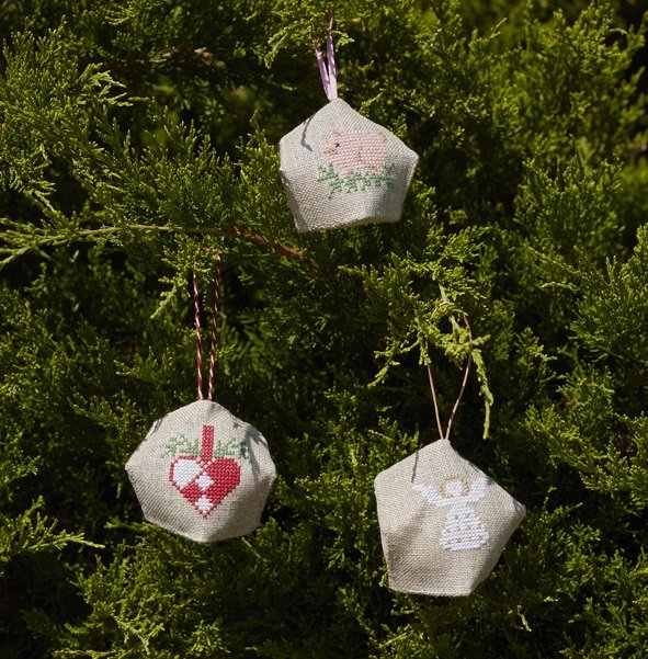 Julepynt 2024 - julepynt med broderi