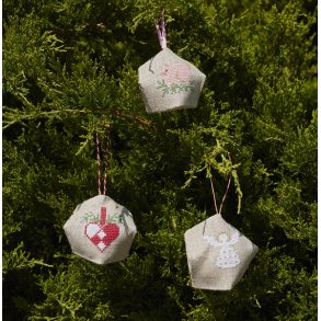 Julepynt 2024 - julepynt med broderi