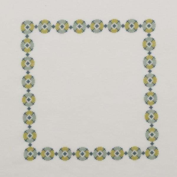 Blomster - sommerdug med broderi