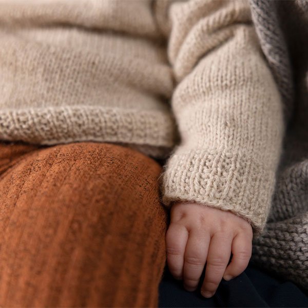 Arne - babybluse i Anina garn