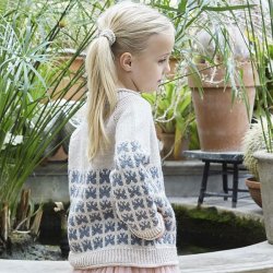 Butterfly - fin brnesweater med sommerfugle