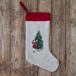 Clara pynter juletr - julesok med broderi