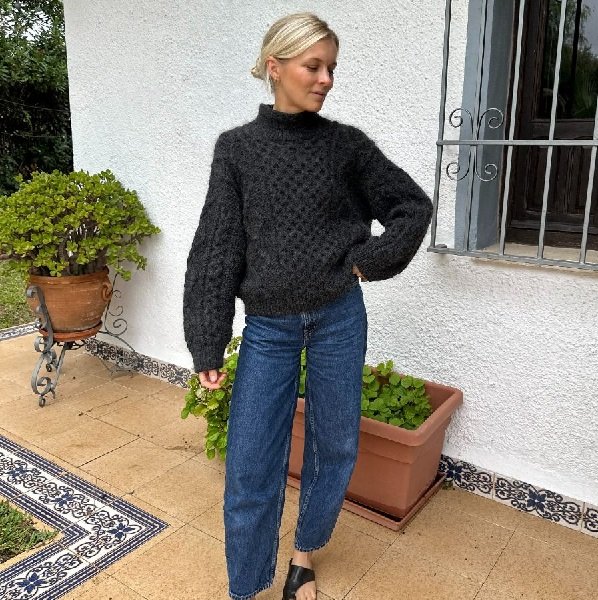 Dagmar sweater - strik i Hjelholt Triple