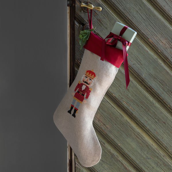 Den tapre Nddeknkker - julesok med broderi