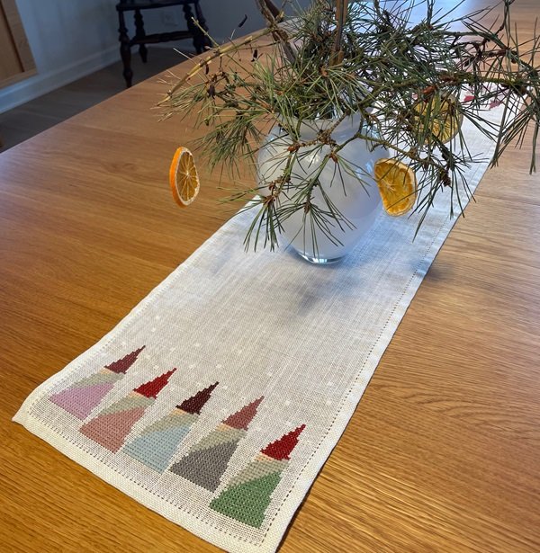 Fader Frost - julelber med broderi