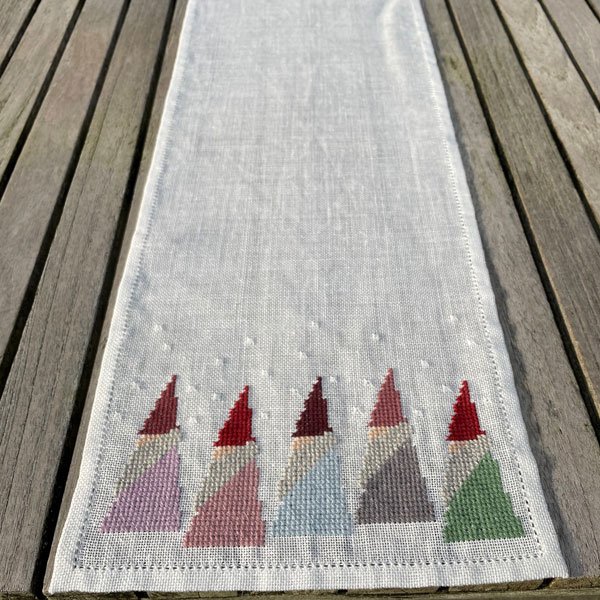 Fader Frost - julelber med broderi