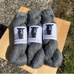 Dansk Pelsuld 8/2 - Hjelholt garn