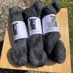 Dansk Pelsuld 8/2 - Hjelholt garn