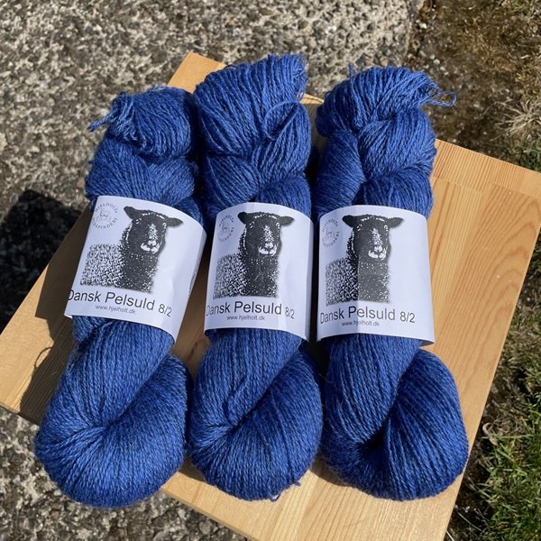 Dansk Pelsuld 8/2 - Hjelholt garn