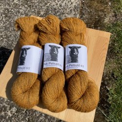 Dansk Pelsuld 8/2 - Hjelholt garn