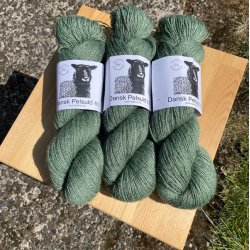 Dansk Pelsuld 8/2 - Hjelholt garn