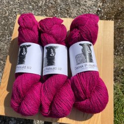 Dansk Pelsuld 8/2 - Hjelholt garn