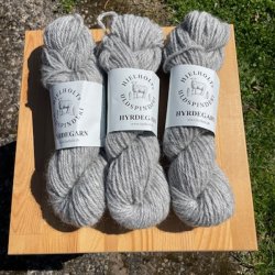 Hyrdegarn - Hjelholts Uldspinderi