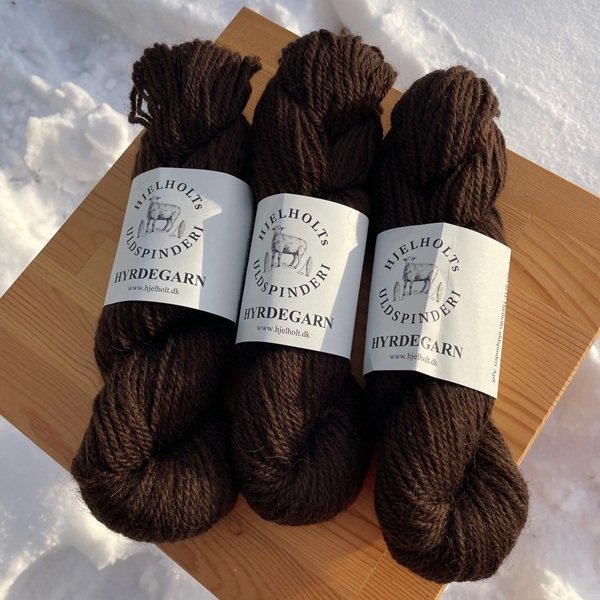 Hyrdegarn - Hjelholts Uldspinderi