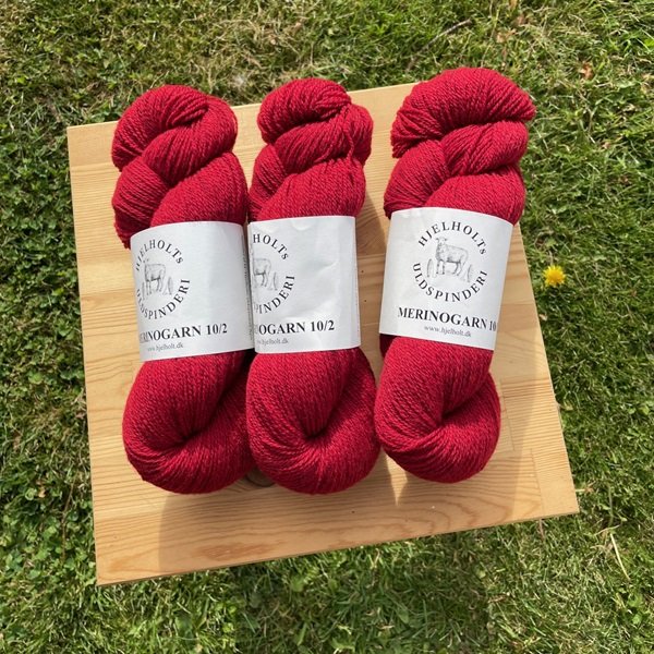 Merino 10/2 garn fra Hjelholt