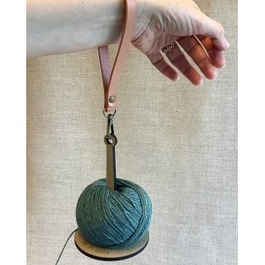 Garnholder til at tage strikket�jet med p� tur