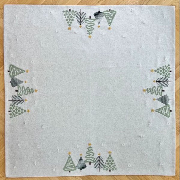 Grn jul med stil - juletrstppe med broderi