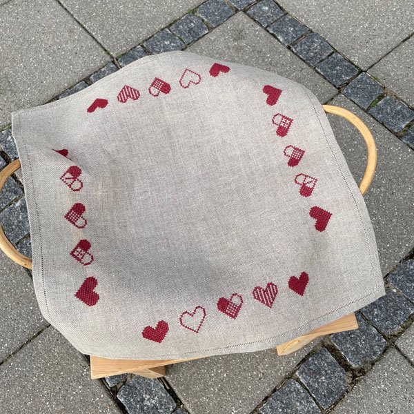 Julehjerteserviet - brdserviet med broderi
