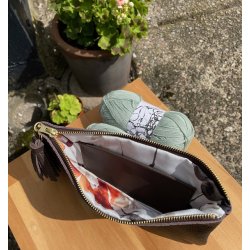 Irma clutch, mrkebrun